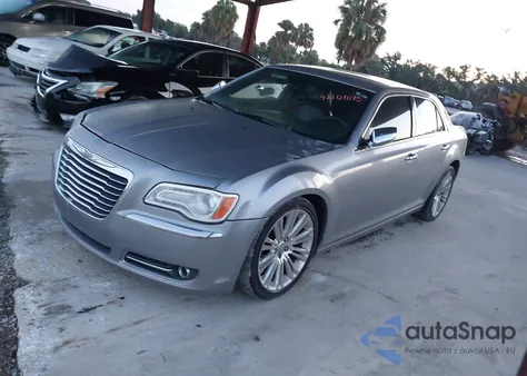2011 Chrysler 300C z USA, uszkodzony, nr VIN 2C3CA6CT8BH522364